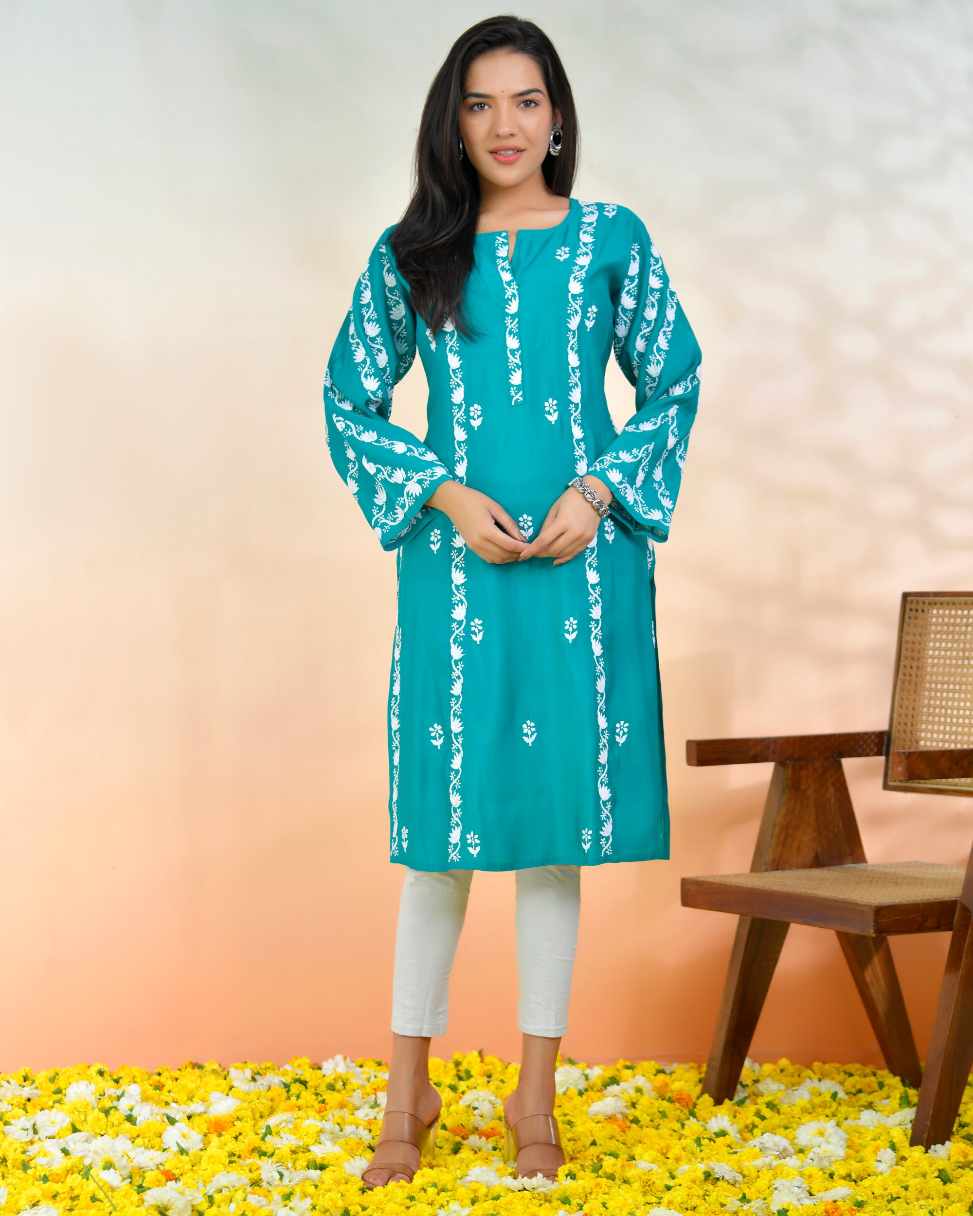 Chikankari Long Kurta In Muslin - Turkish Green