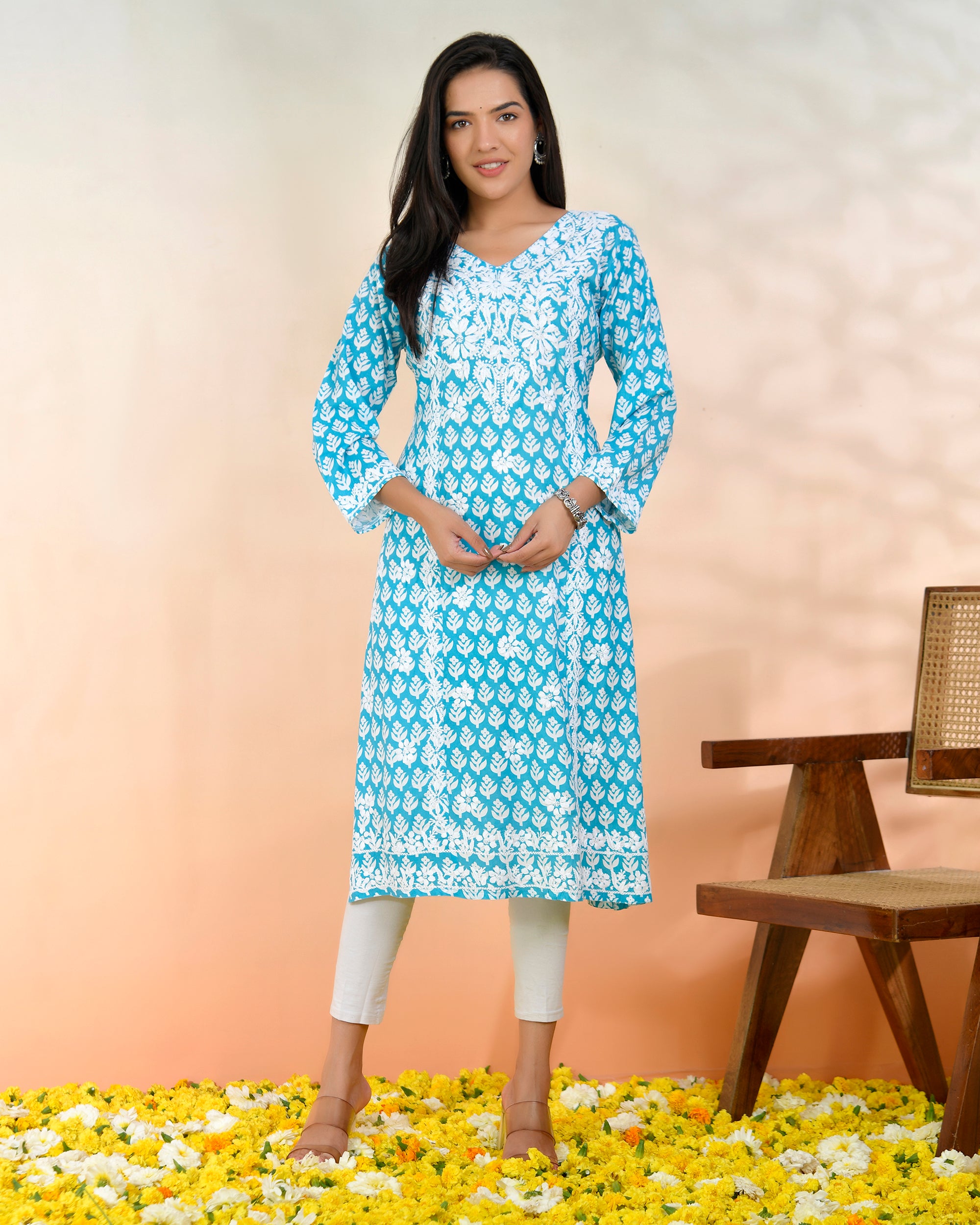 Chikankari Kurta in Muslin - Blue