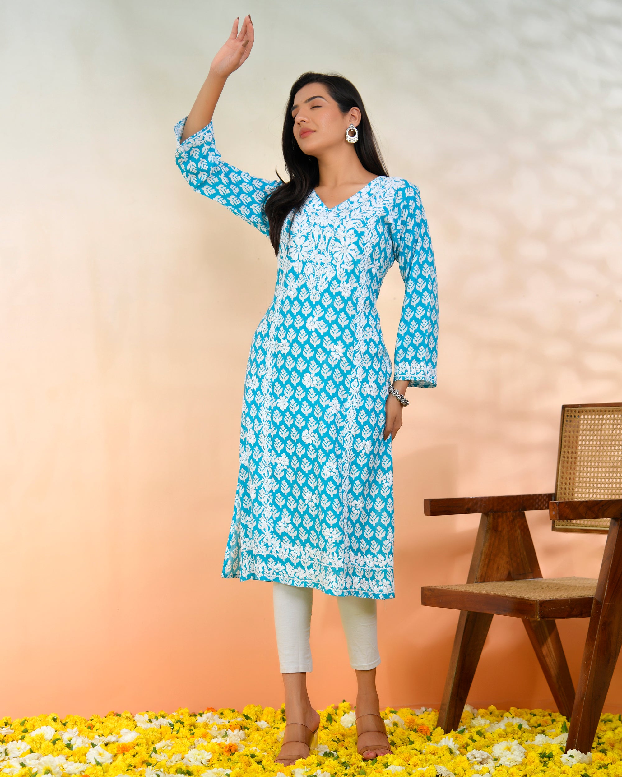 Chikankari Kurta in Muslin - Blue