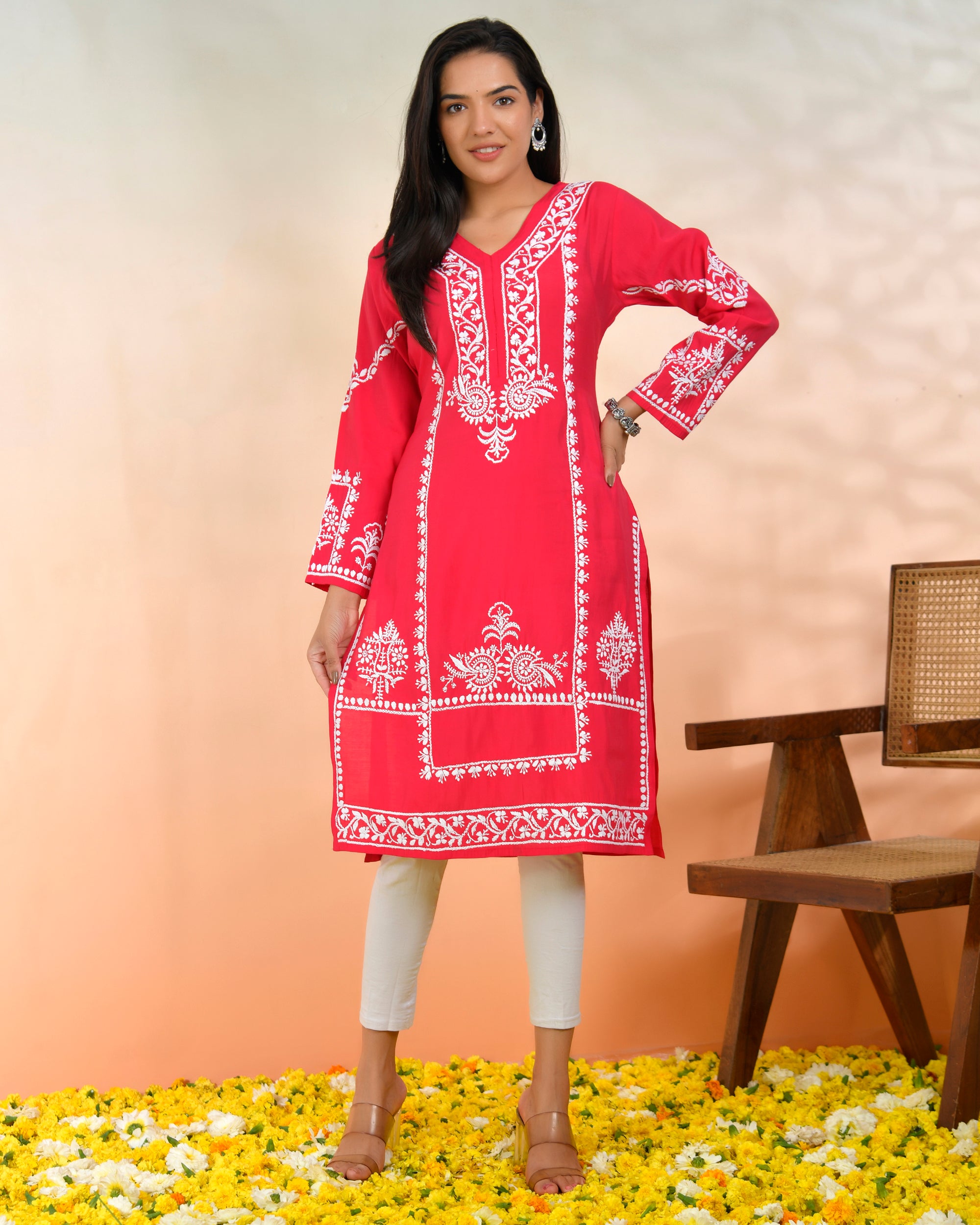 Chikankari Long Kurta In Muslin - Pink