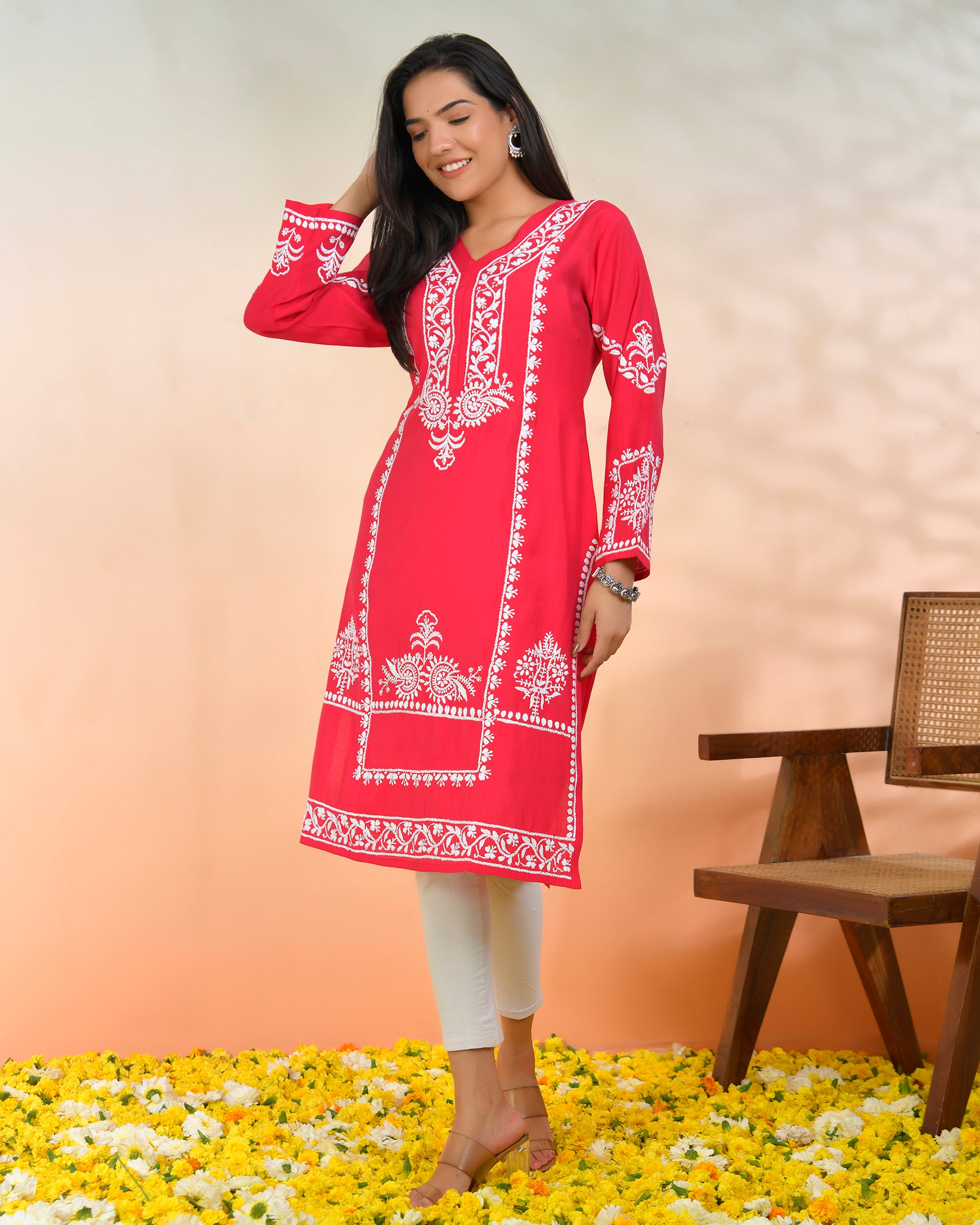 Chikankari Long Kurta In Muslin - Pink