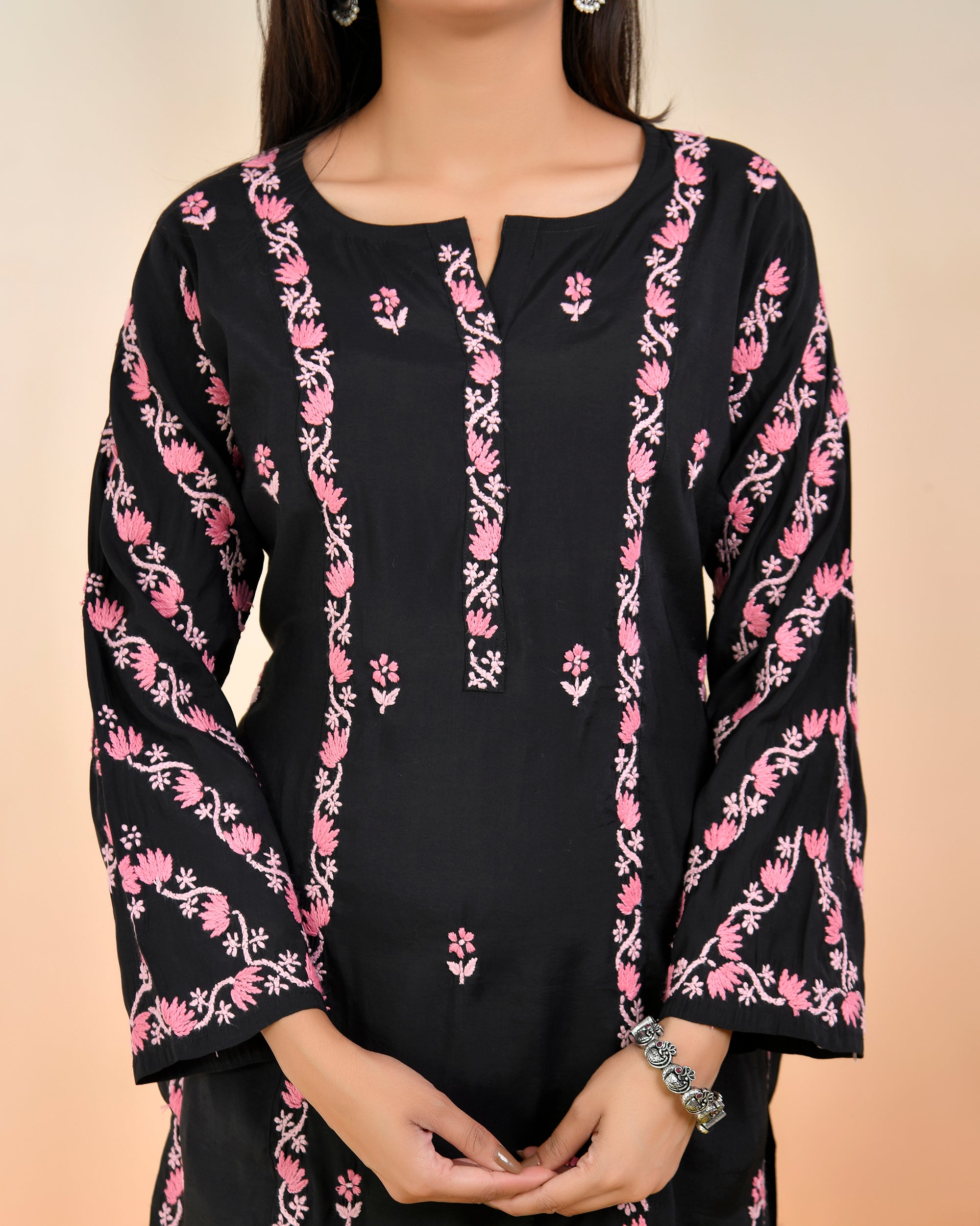 Chikankari Long Kurta In Muslin - Black