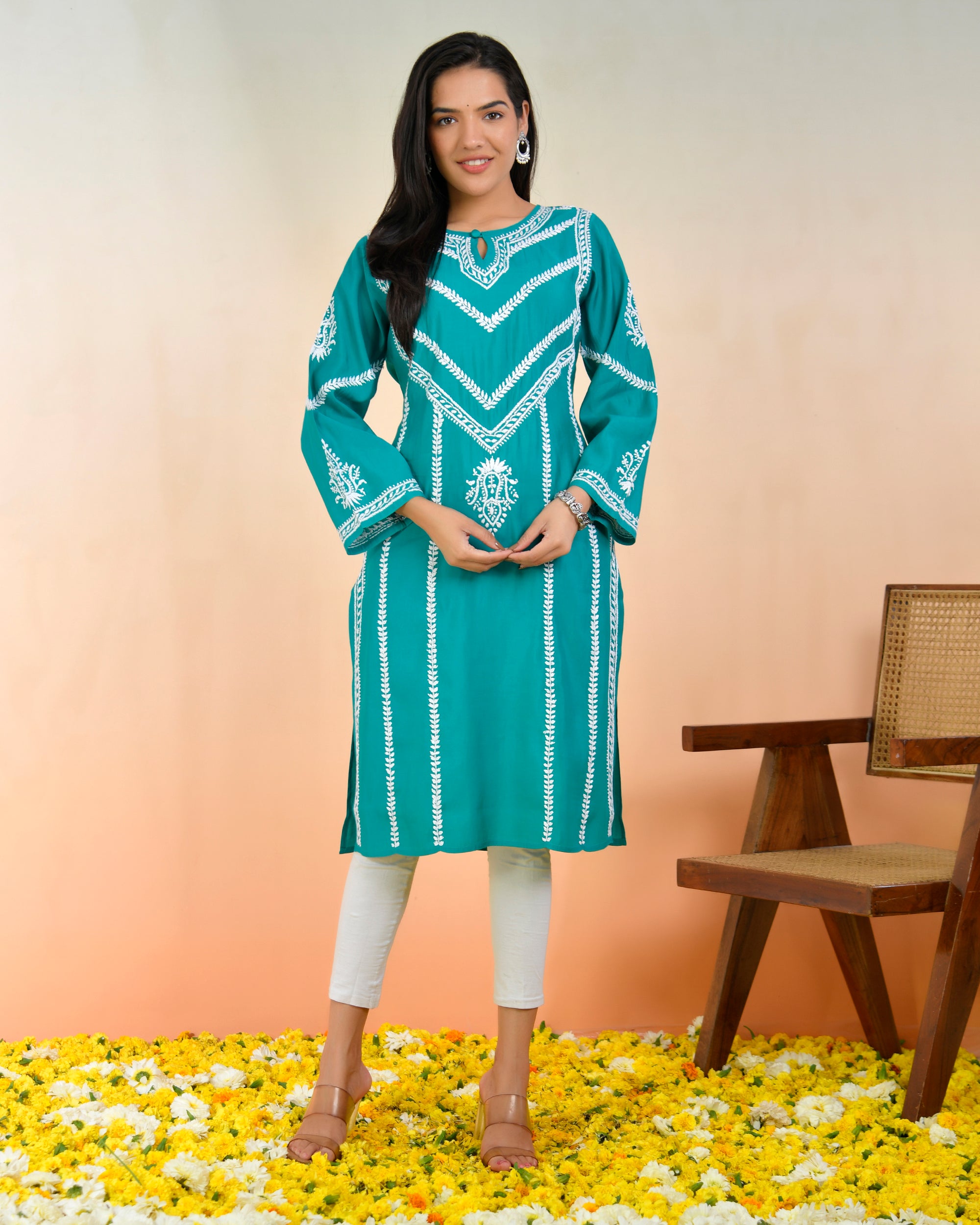 Chikankari Long Kurta In Muslin - Turkish Green