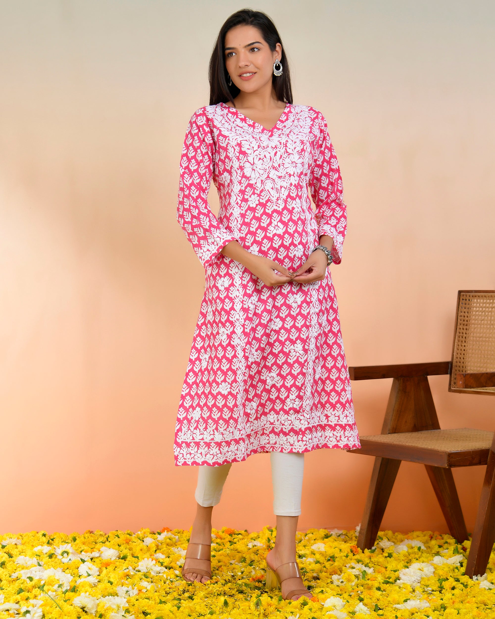 Chikankari Kurta in Muslin - Pink