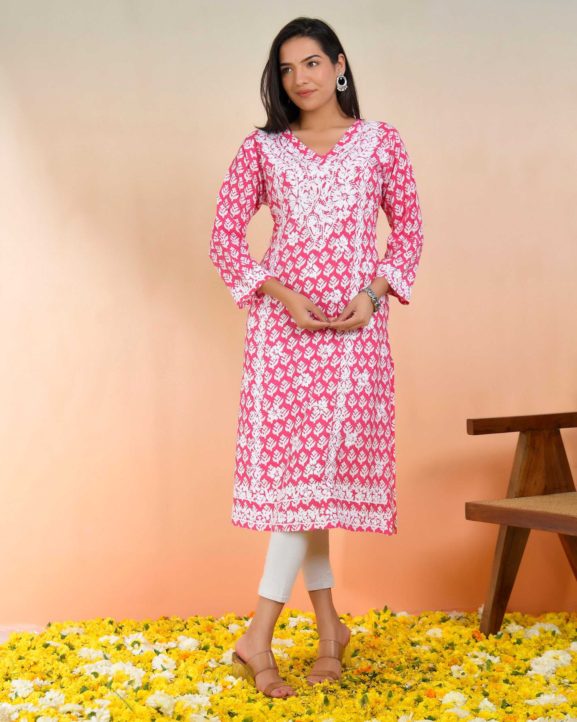 Chikankari Kurta in Muslin - Pink