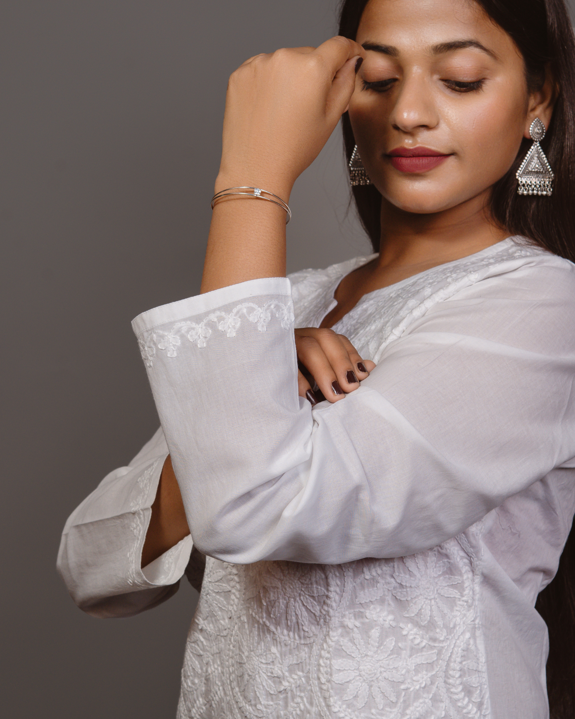 Frant Jal Embroidery Tuniq - White
