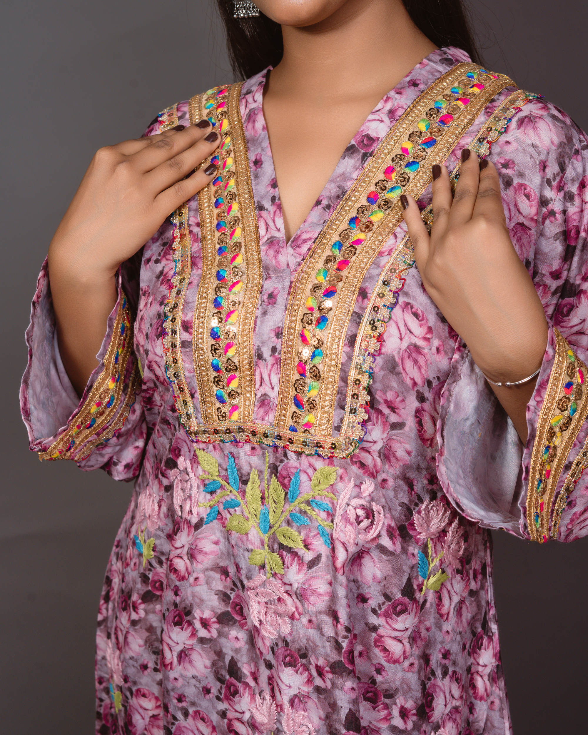 Chikankari Kurta Set In Muslin Silk - Pink