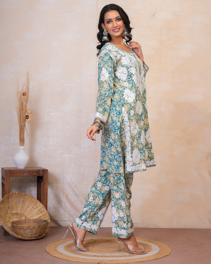 Chikankari Kurta Set in Rayon Cotton