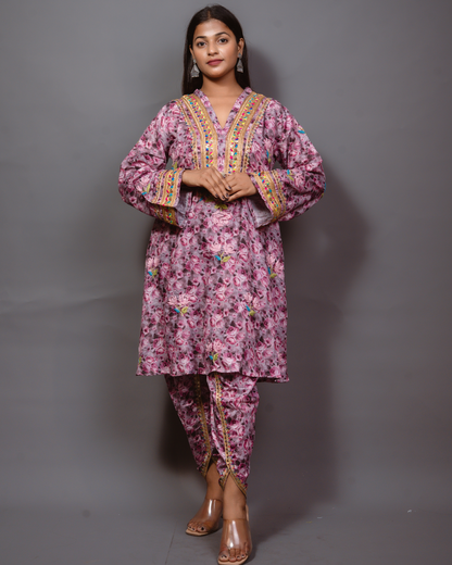 Chikankari Kurta Set In Muslin Silk - Pink