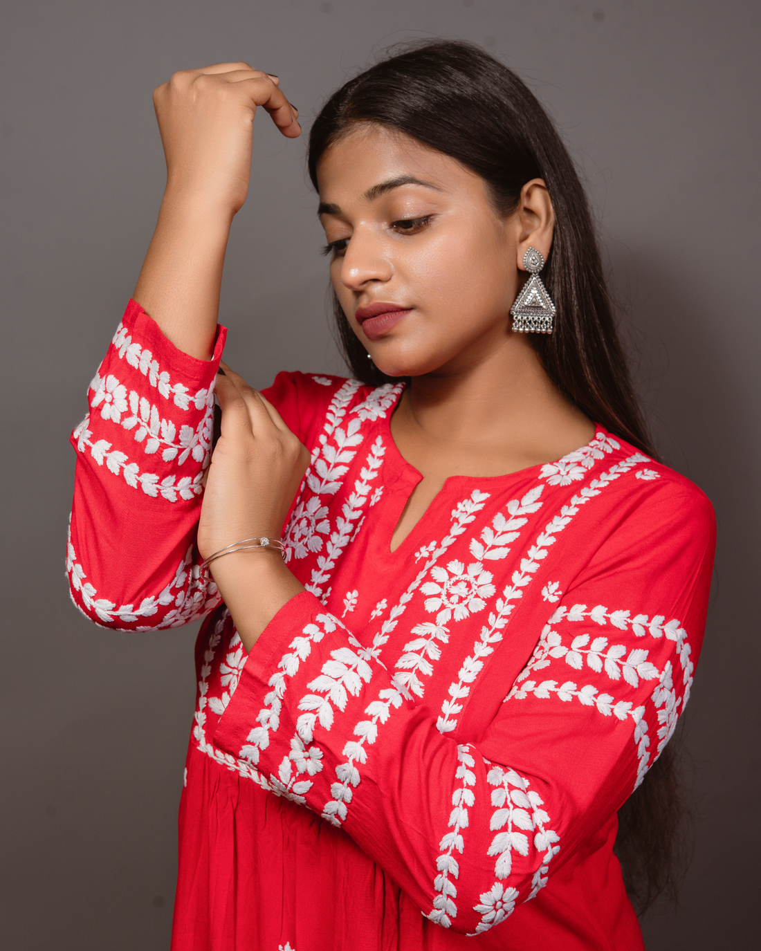 Ethnic Motifs Embroidered Thread Work Detail Pleated Staighht Kurta-Red