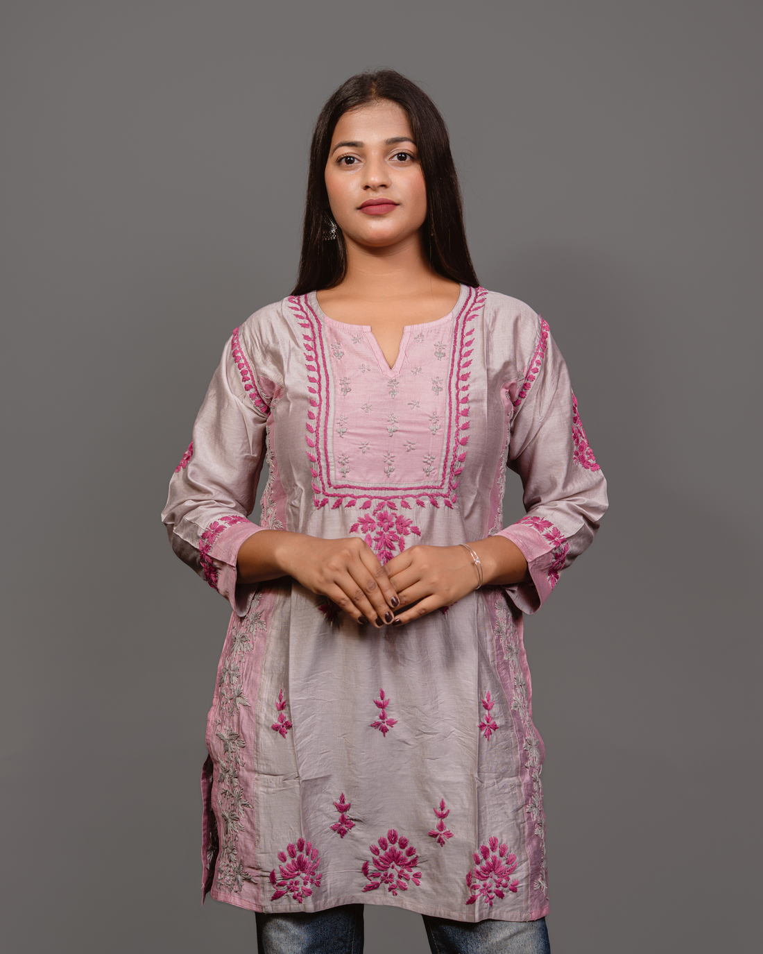 Chikankari kurta in Chanderi Silk - Grey With pink