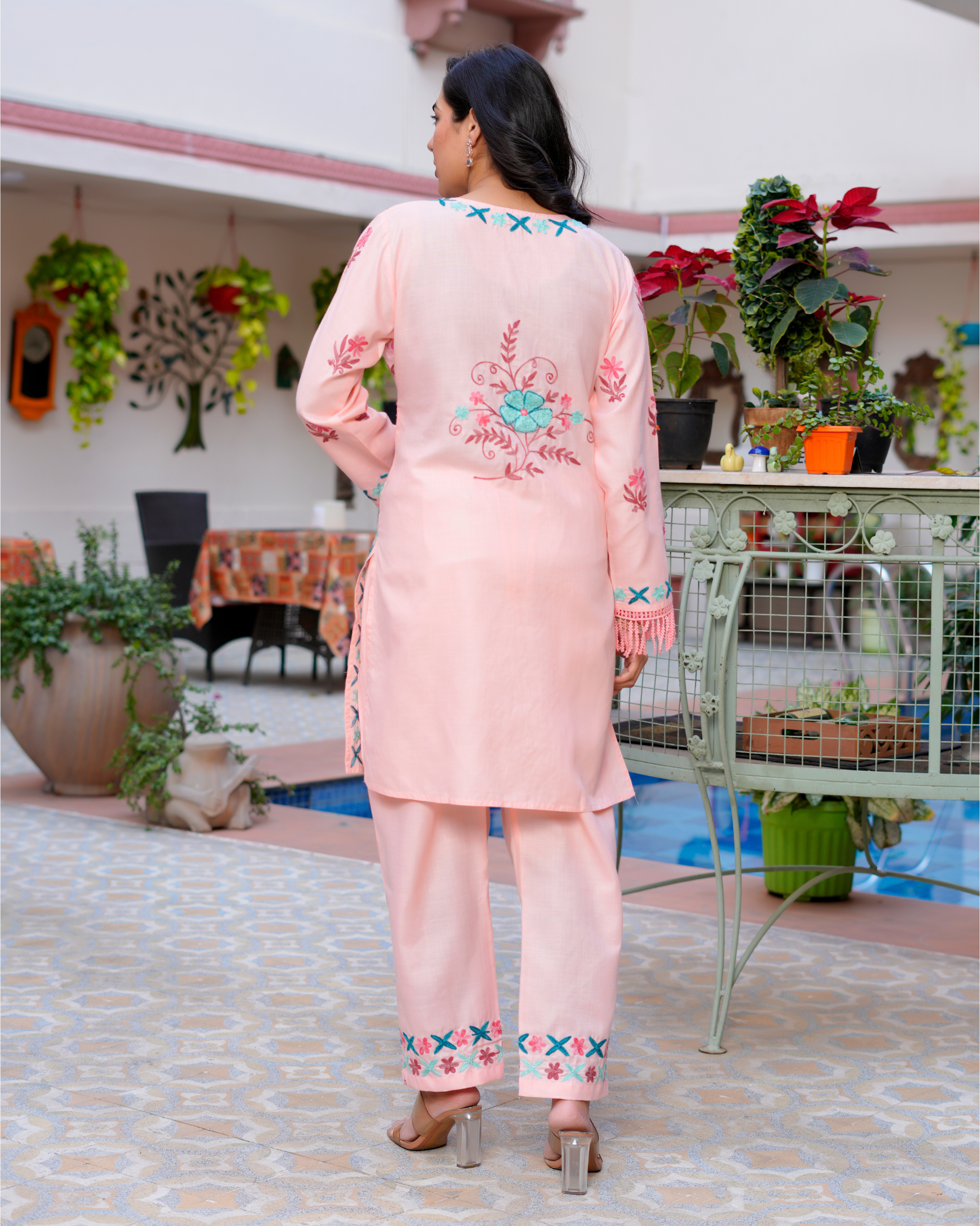 Kashmiri Aari Work Cotton Kurta Set - Peach Pink With Multi