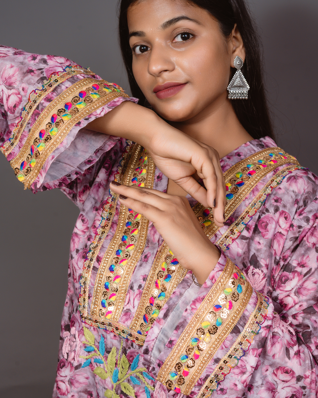 Chikankari Kurta Set In Muslin Silk - Pink